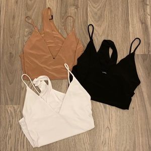 Set of 3 v neck bodysuits